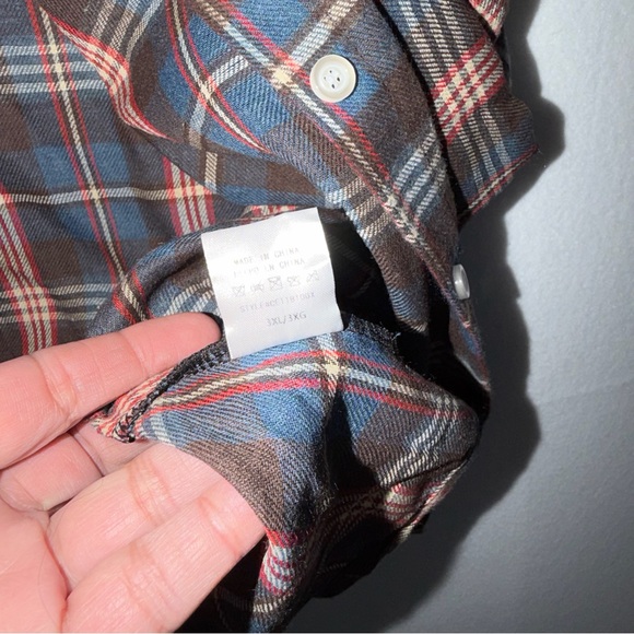 Adora lightweight Plaid Flannel - Picture 6 of 6